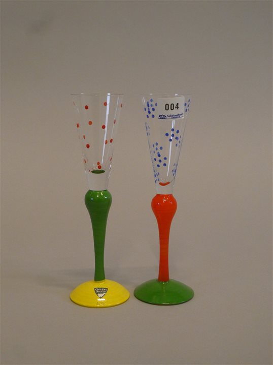 Anne Nilsson【Orrefors gallery】ガラス 花瓶　北欧 Raspberry vase 200mm | Orrefors