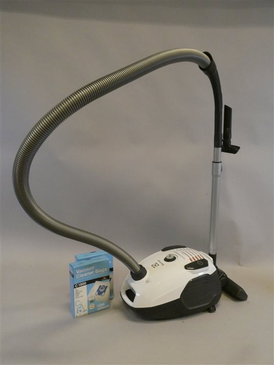ELECTROLUX Powerforce. Dammsugare. Auktionshuset i Örebro AB
