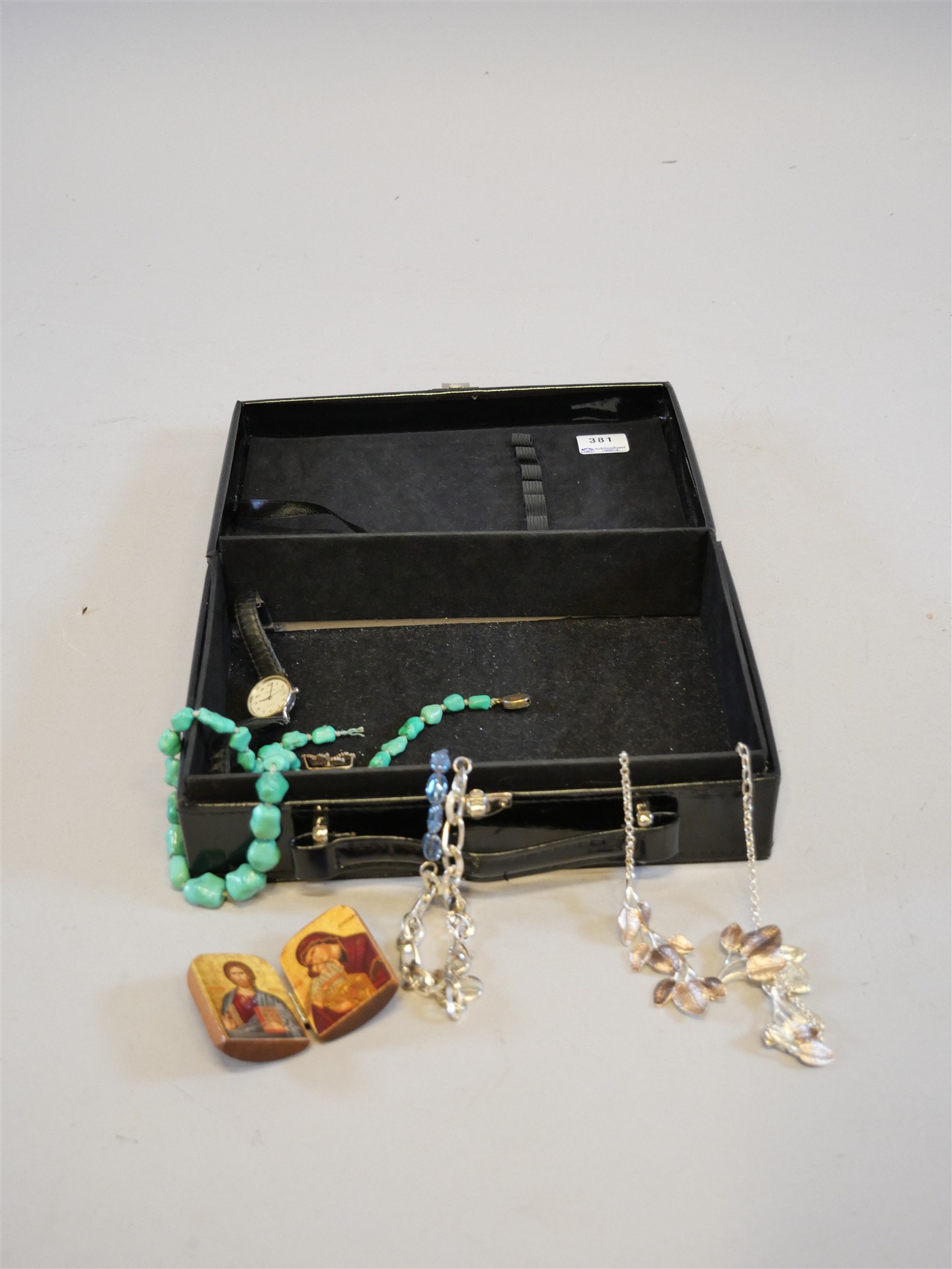 Auktion: 558 Objekt: 381