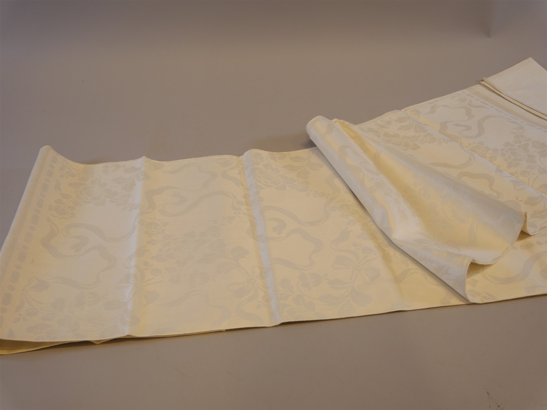 Auktion: 560 Objekt: 557