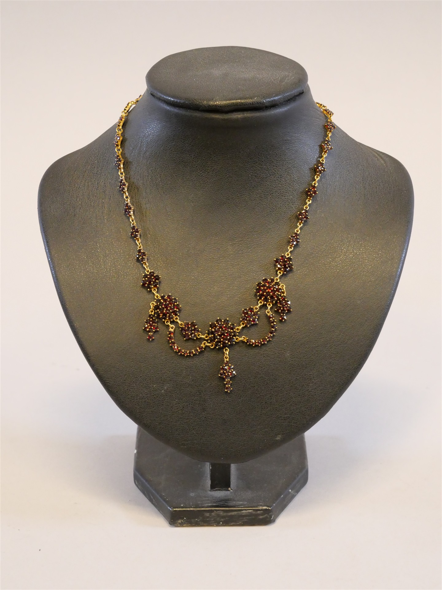 Auktion: 562 Objekt: 142