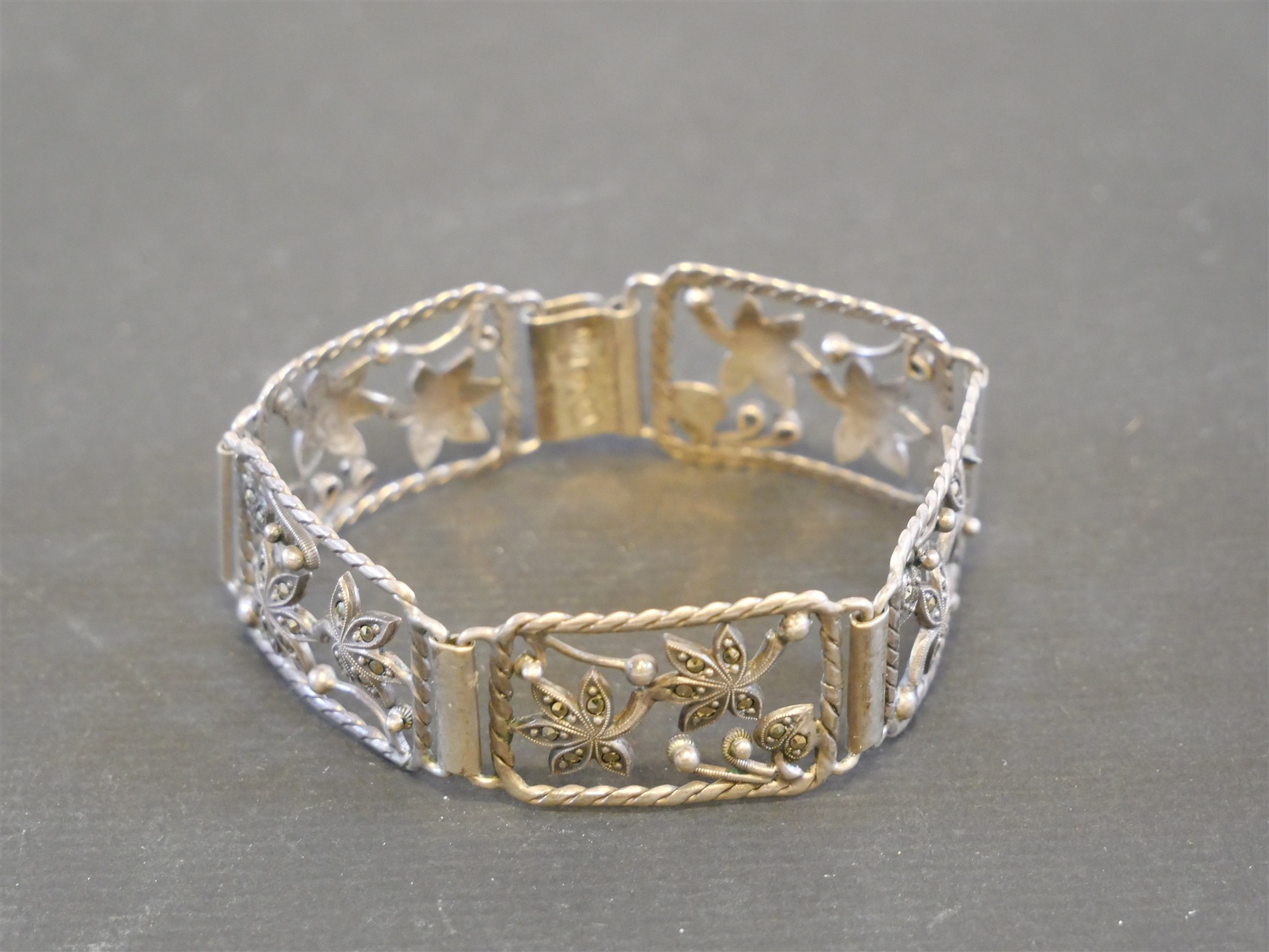 Auktion: 562 Objekt: 145