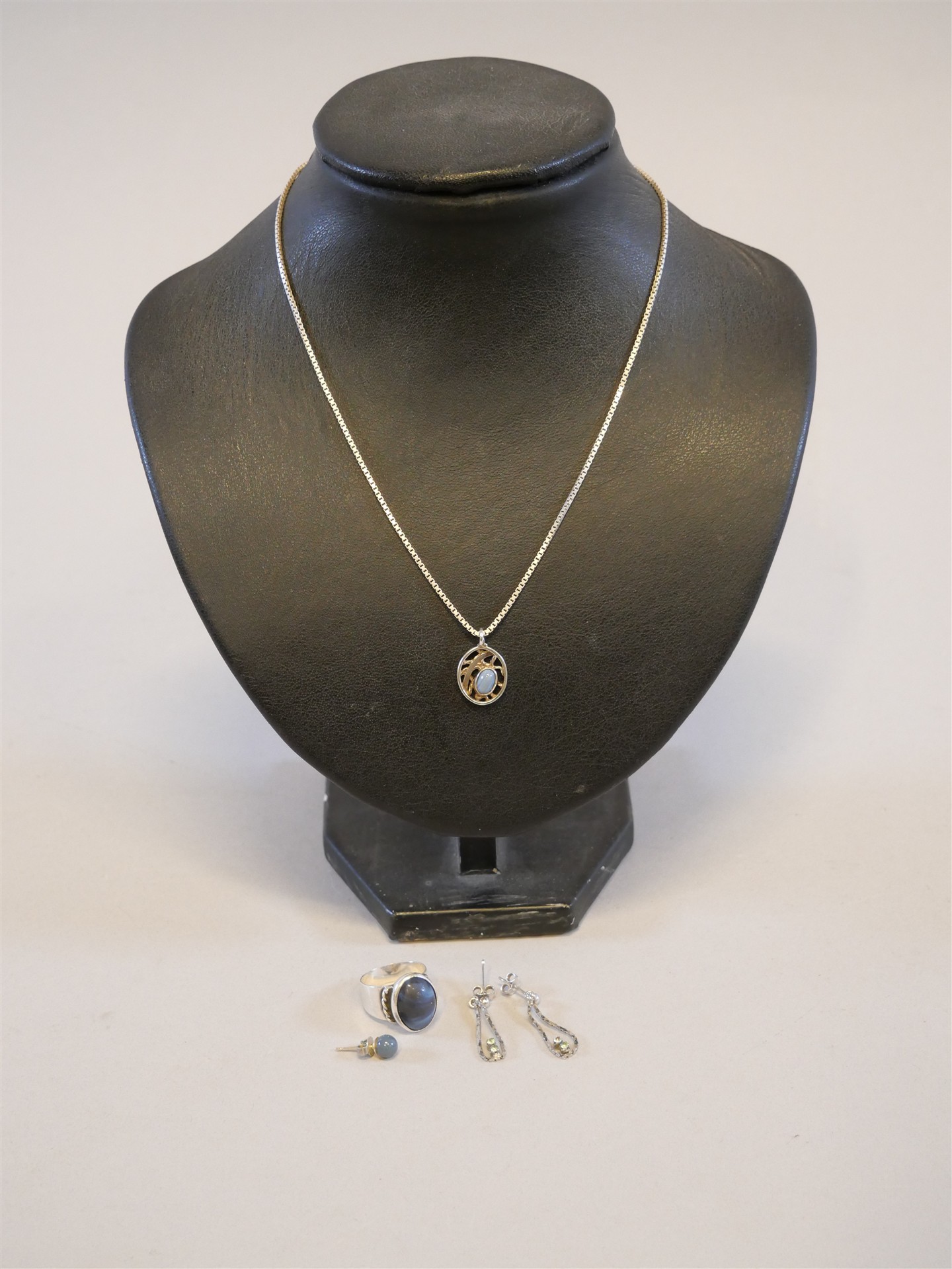 Auktion: 562 Objekt: 147