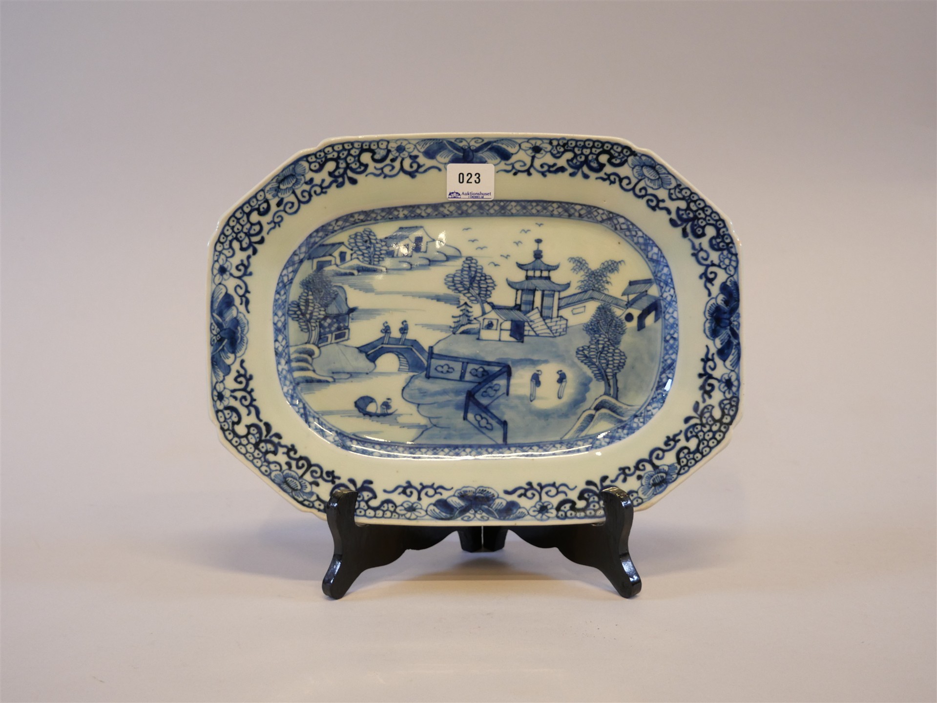 Auktion: 562 Objekt: 023