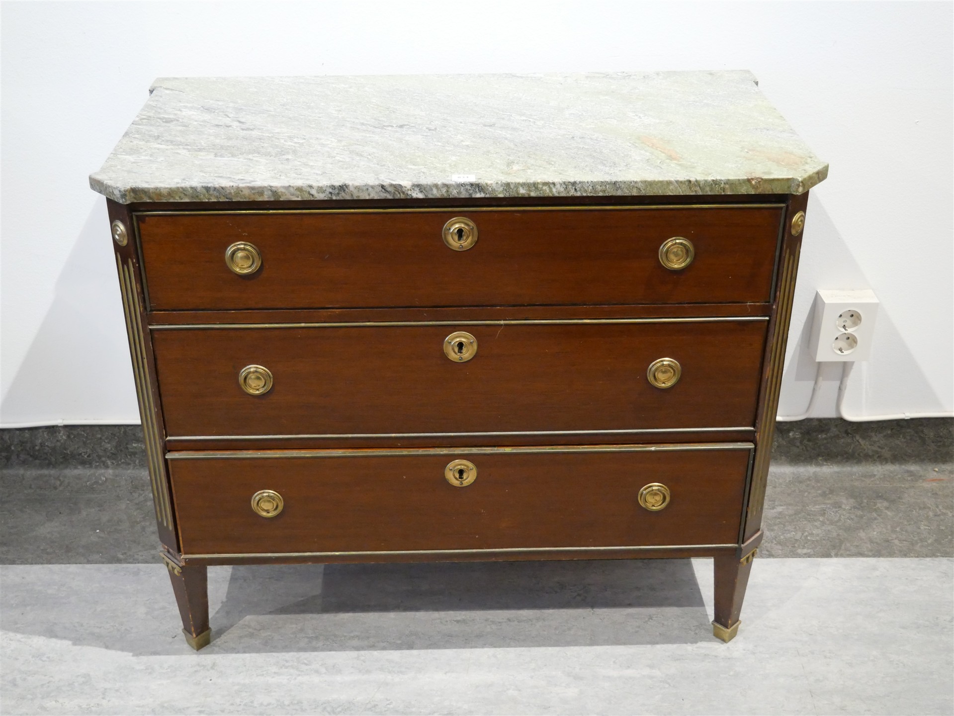 Auktion: 563 Objekt: 034