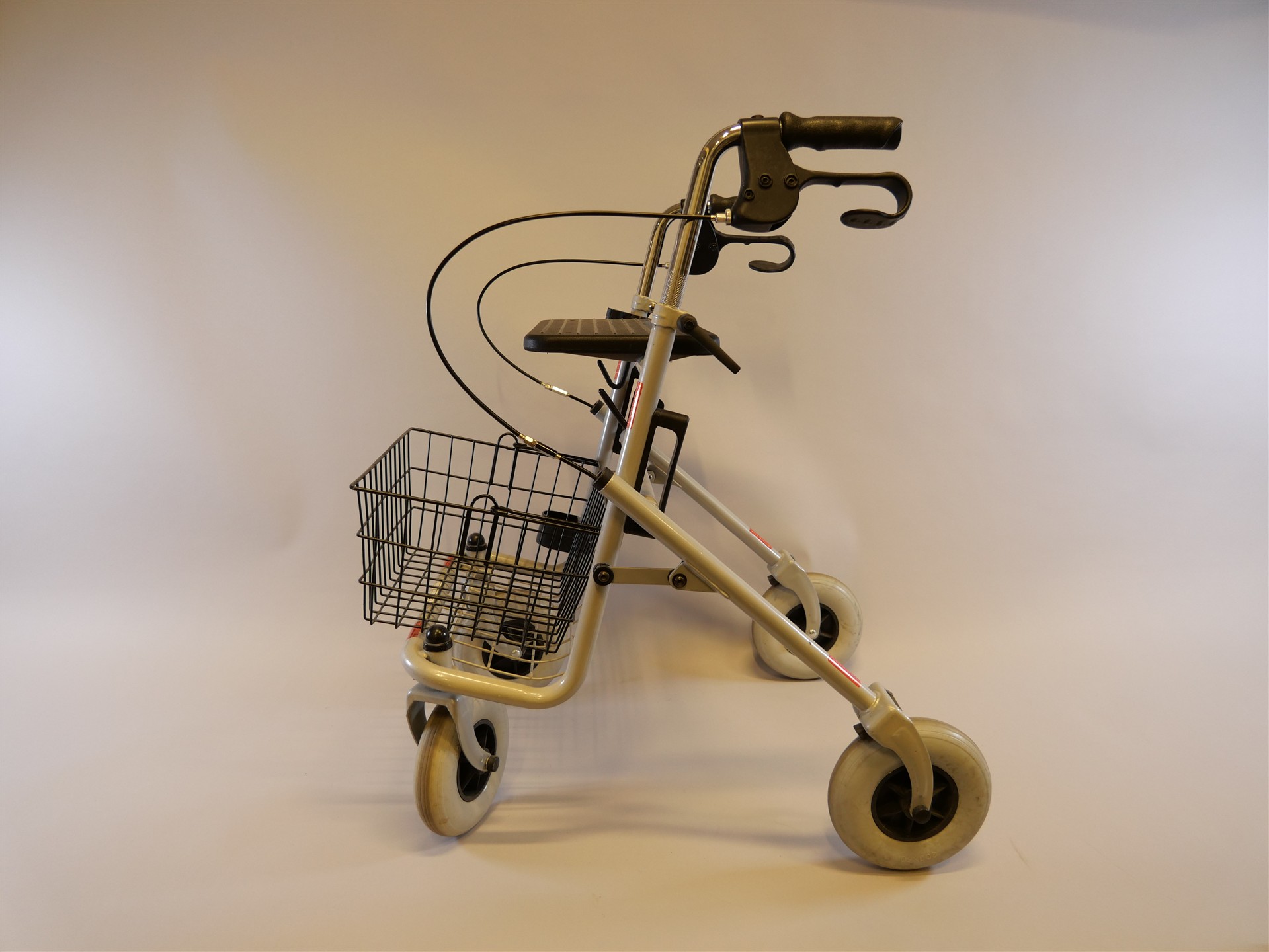 Auktion: 565 Objekt: 045