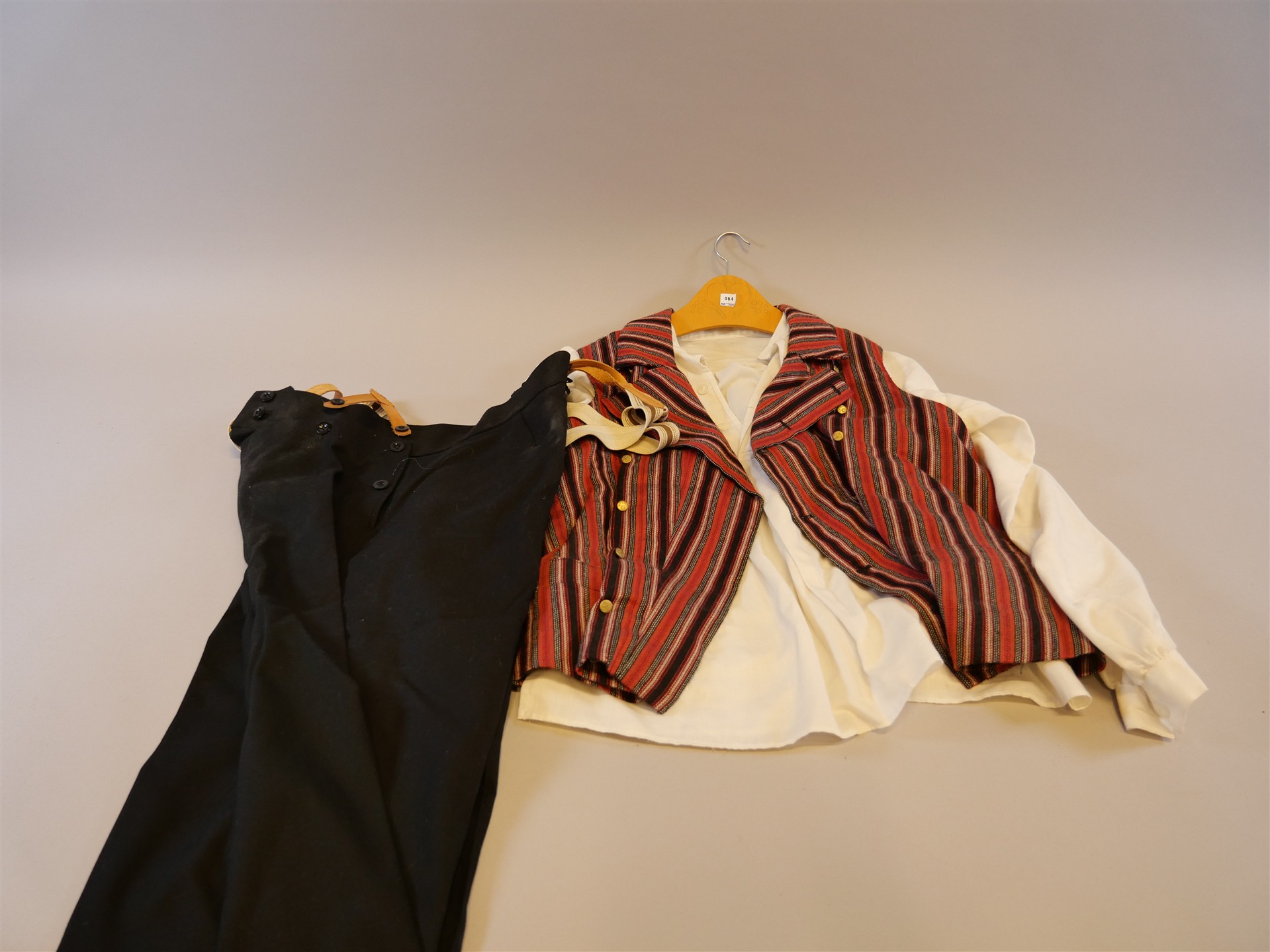 Auktion: 565 Objekt: 064