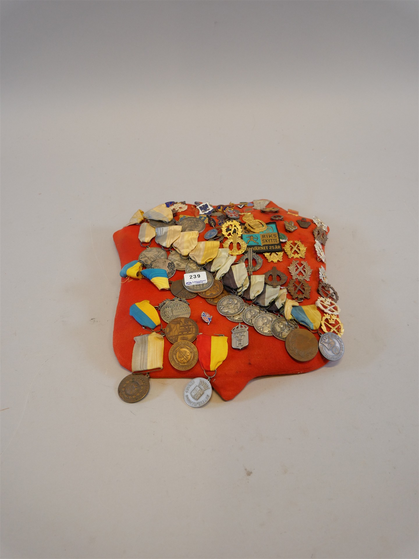 Auktion: 566 Objekt: 239