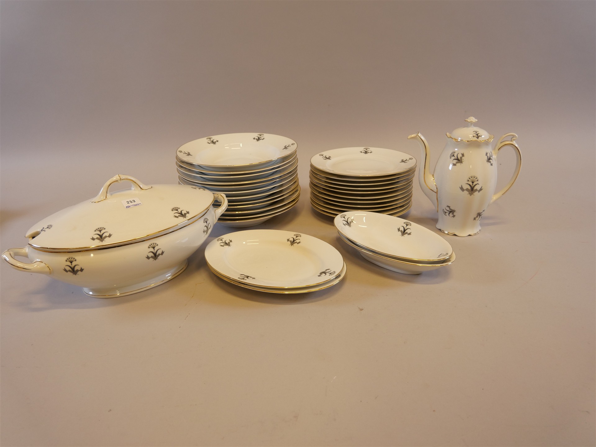 Auktion: 566 Objekt: 253