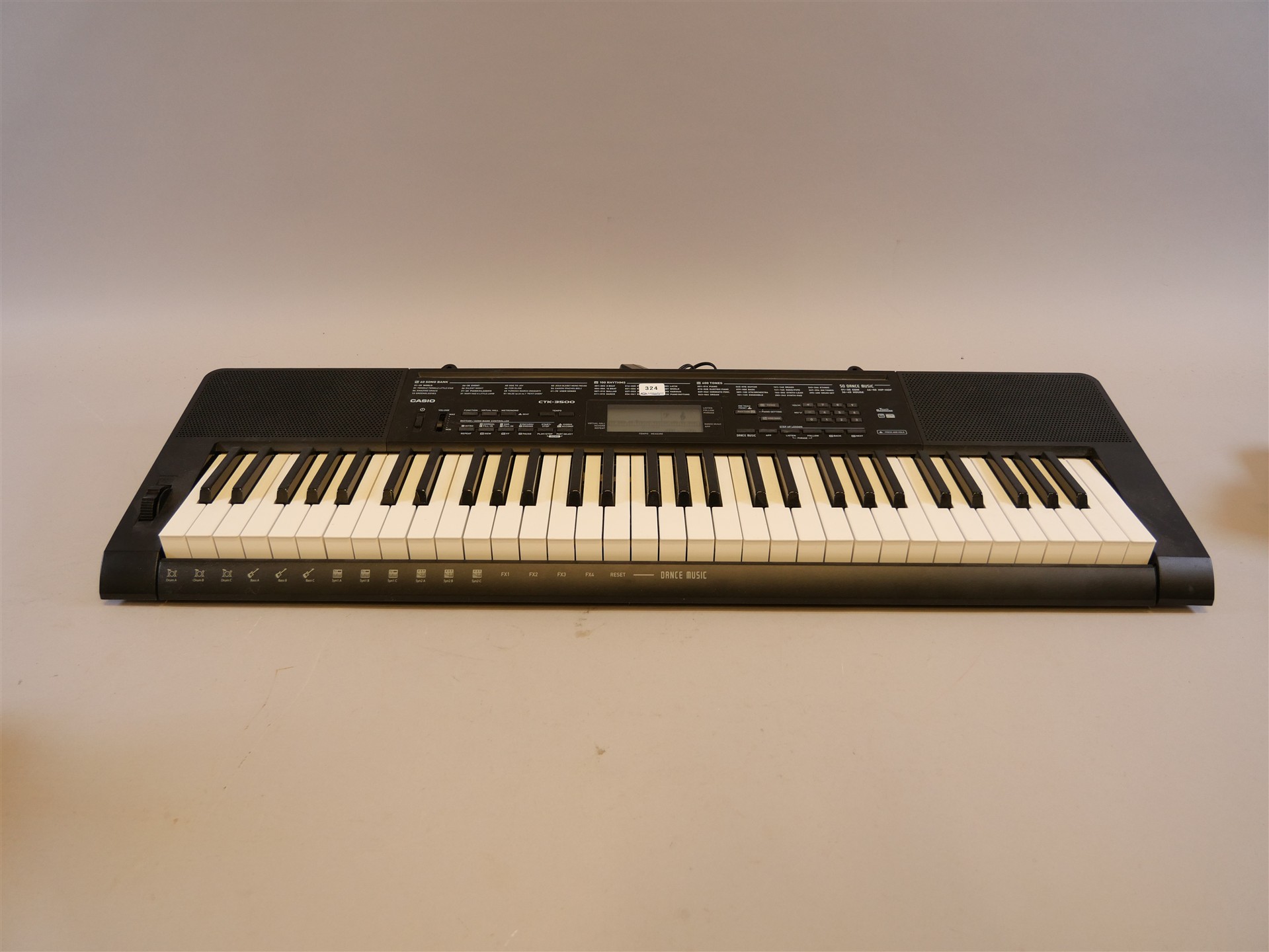 Auktion: 566 Objekt: 324