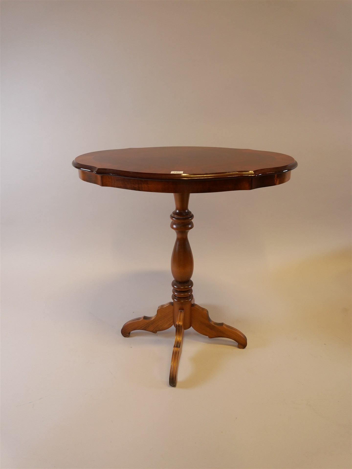 Auktion: 568 Objekt: 207