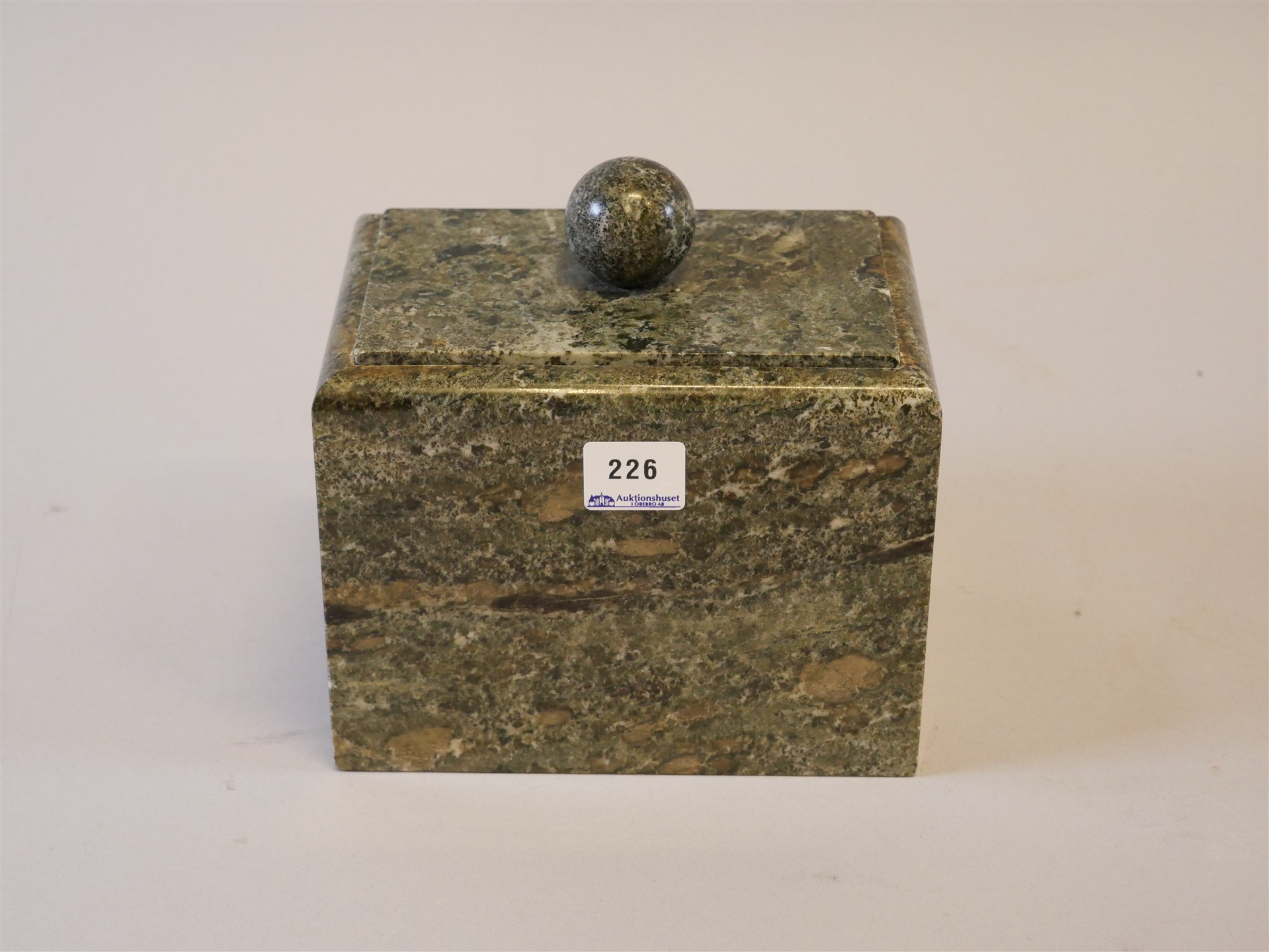 Auktion: 568 Objekt: 226