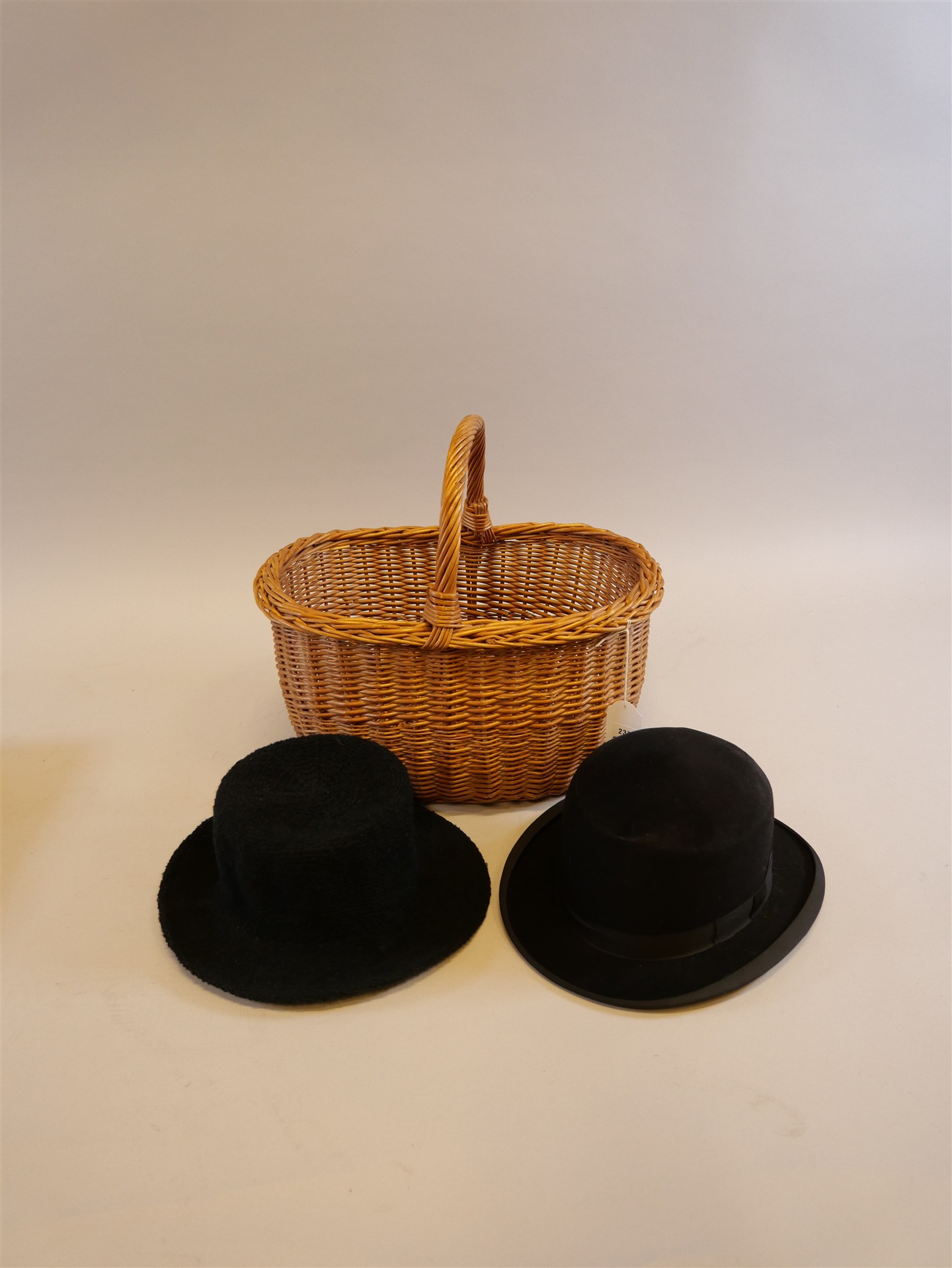 Auktion: 568 Objekt: 235