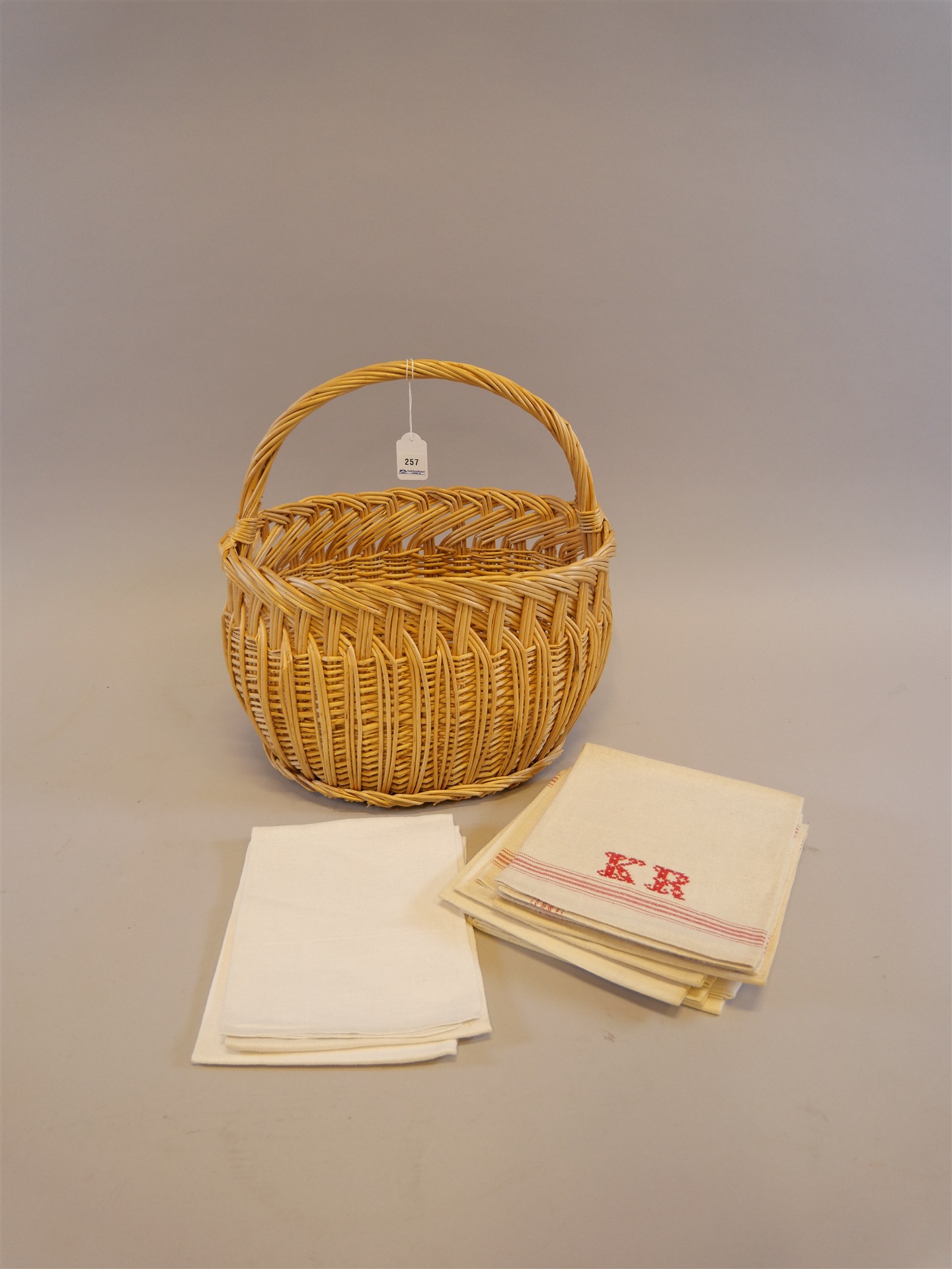 Auktion: 568 Objekt: 257