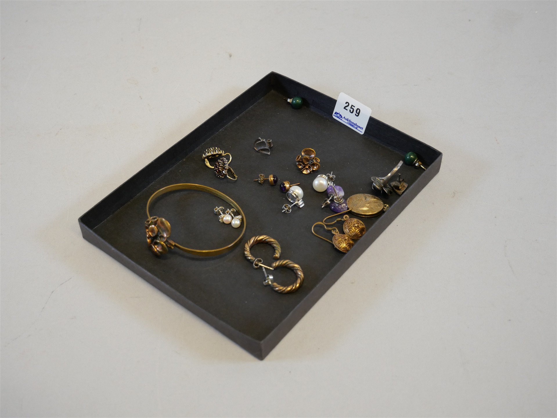 Auktion: 569 Objekt: 259