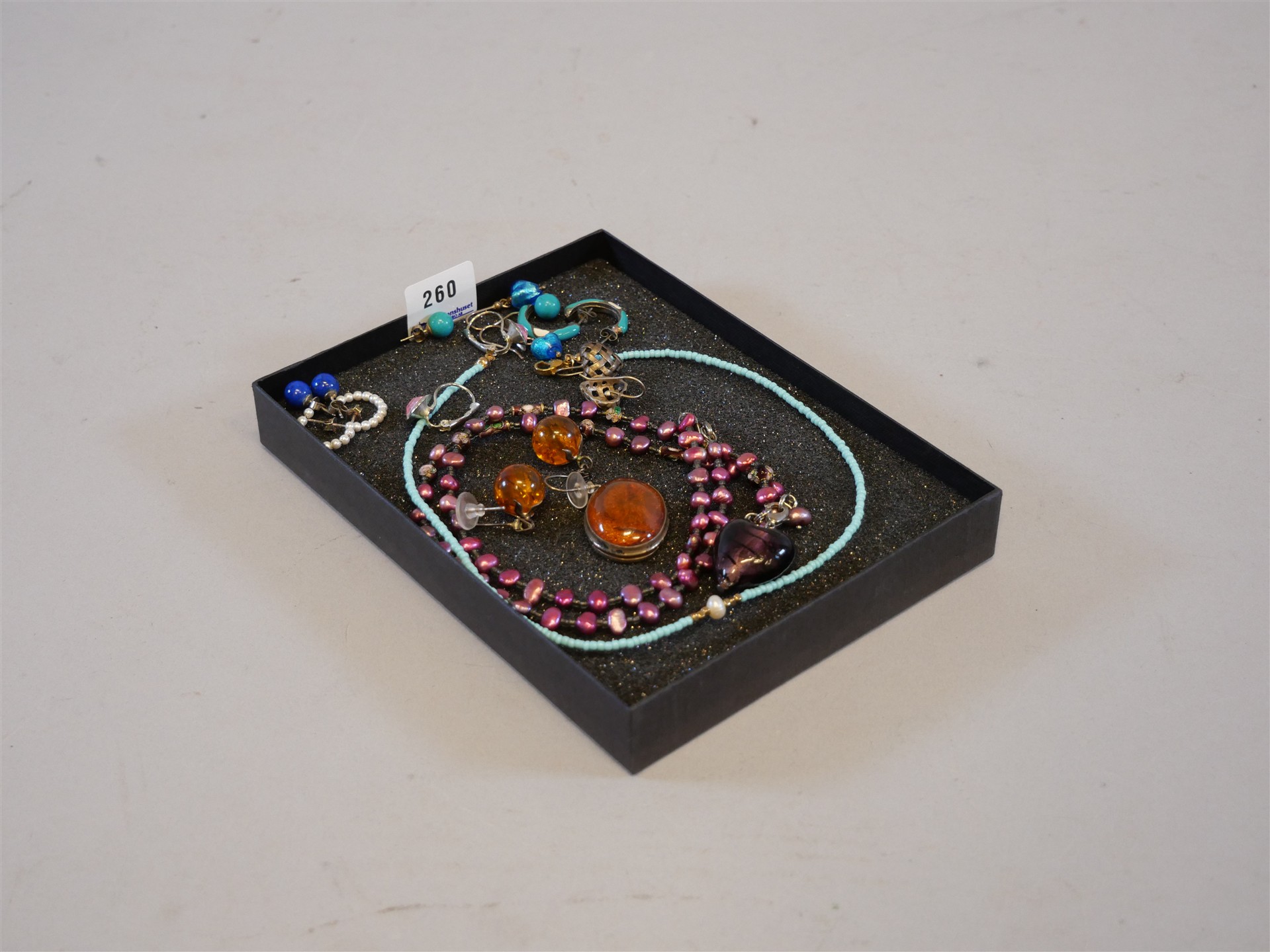 Auktion: 569 Objekt: 260