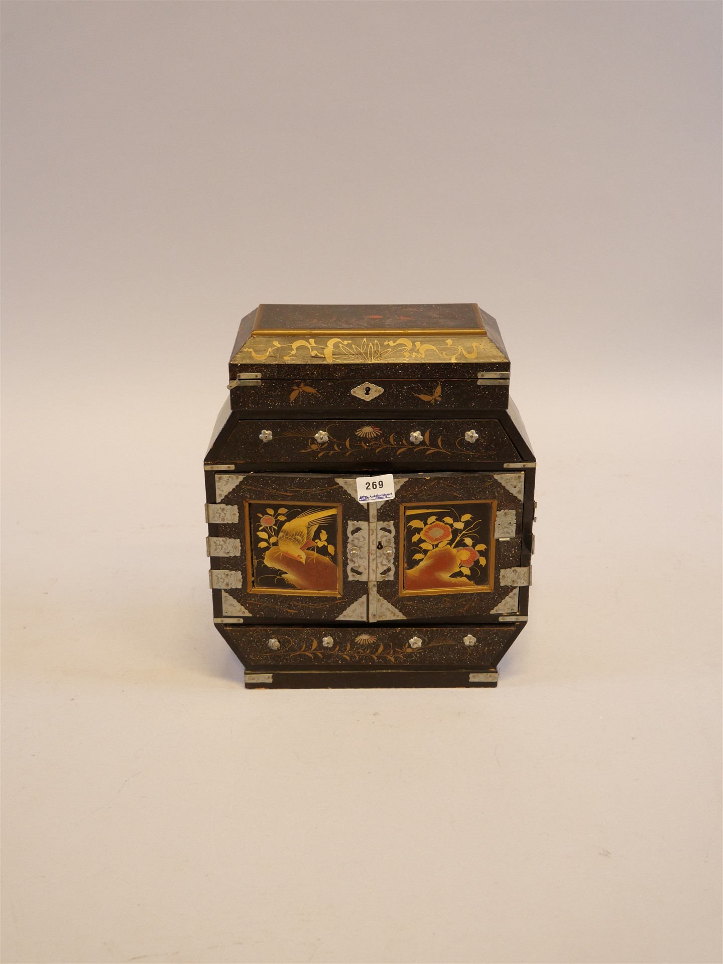 Auktion: 569 Objekt: 269