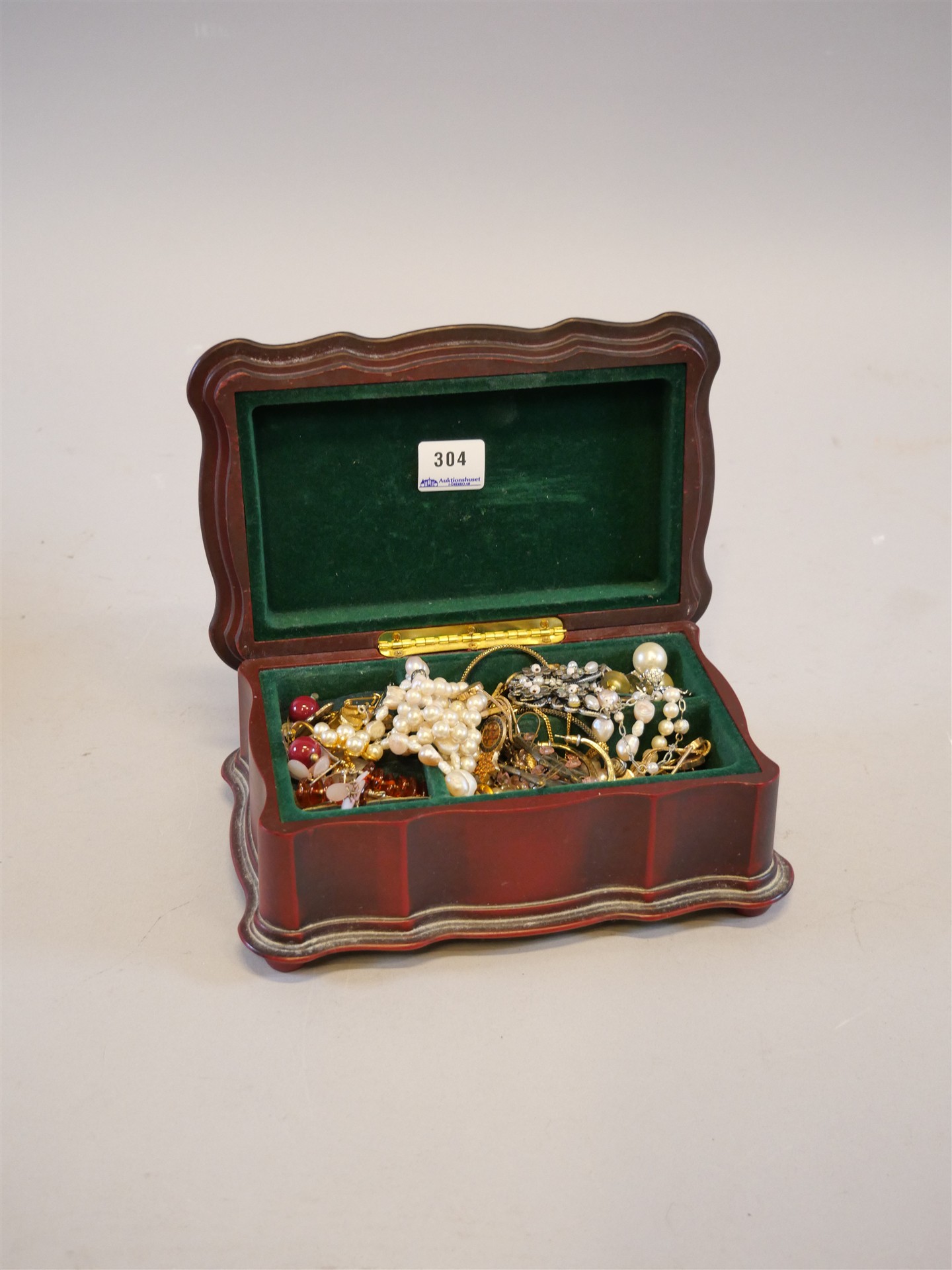 Auktion: 569 Objekt: 304