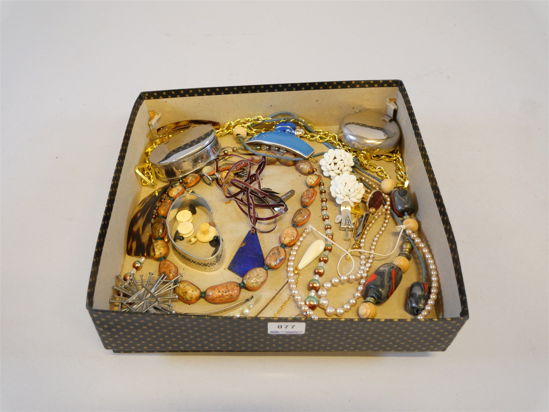 Auktion: 569 Objekt: 077