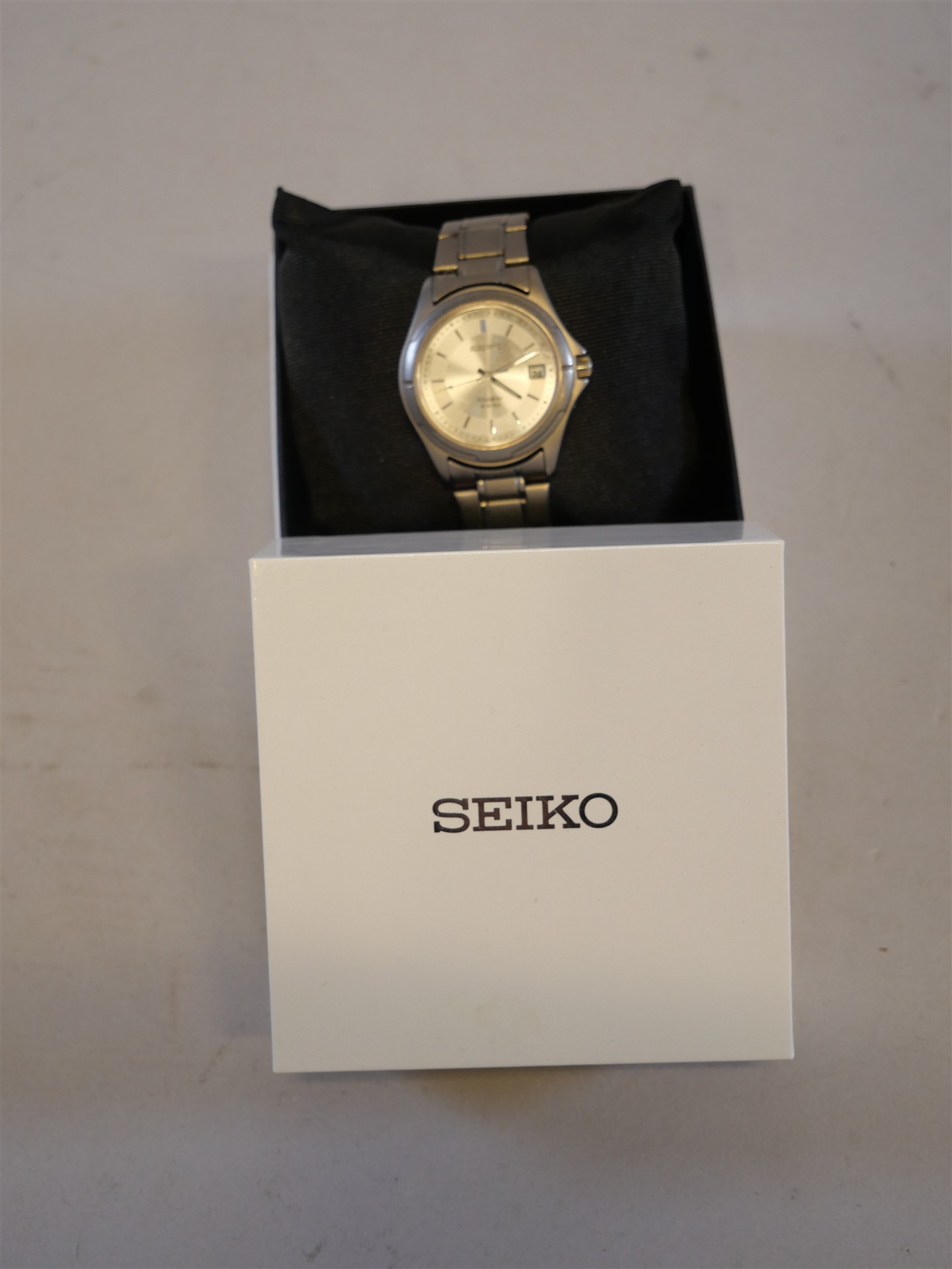 Auktion: 570 Objekt: 207