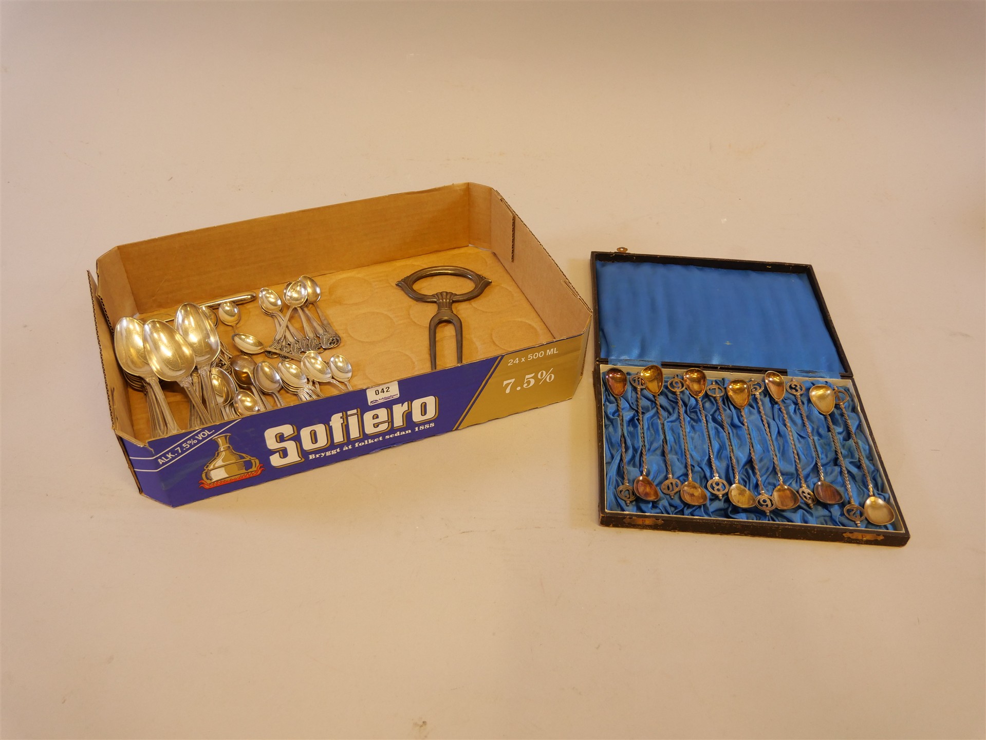 Auktion: 570 Objekt: 042