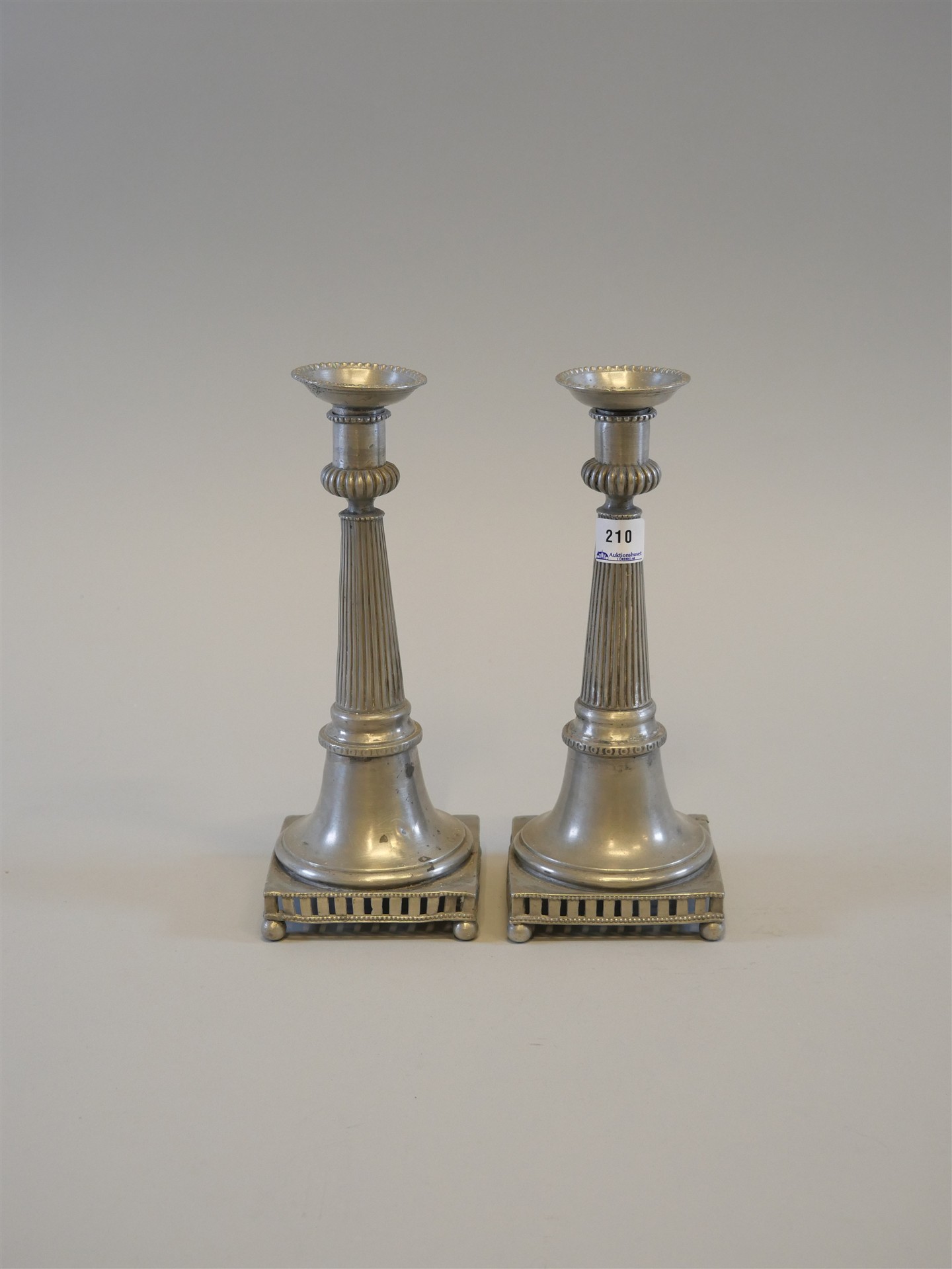 Auktion: 572 Objekt: 210