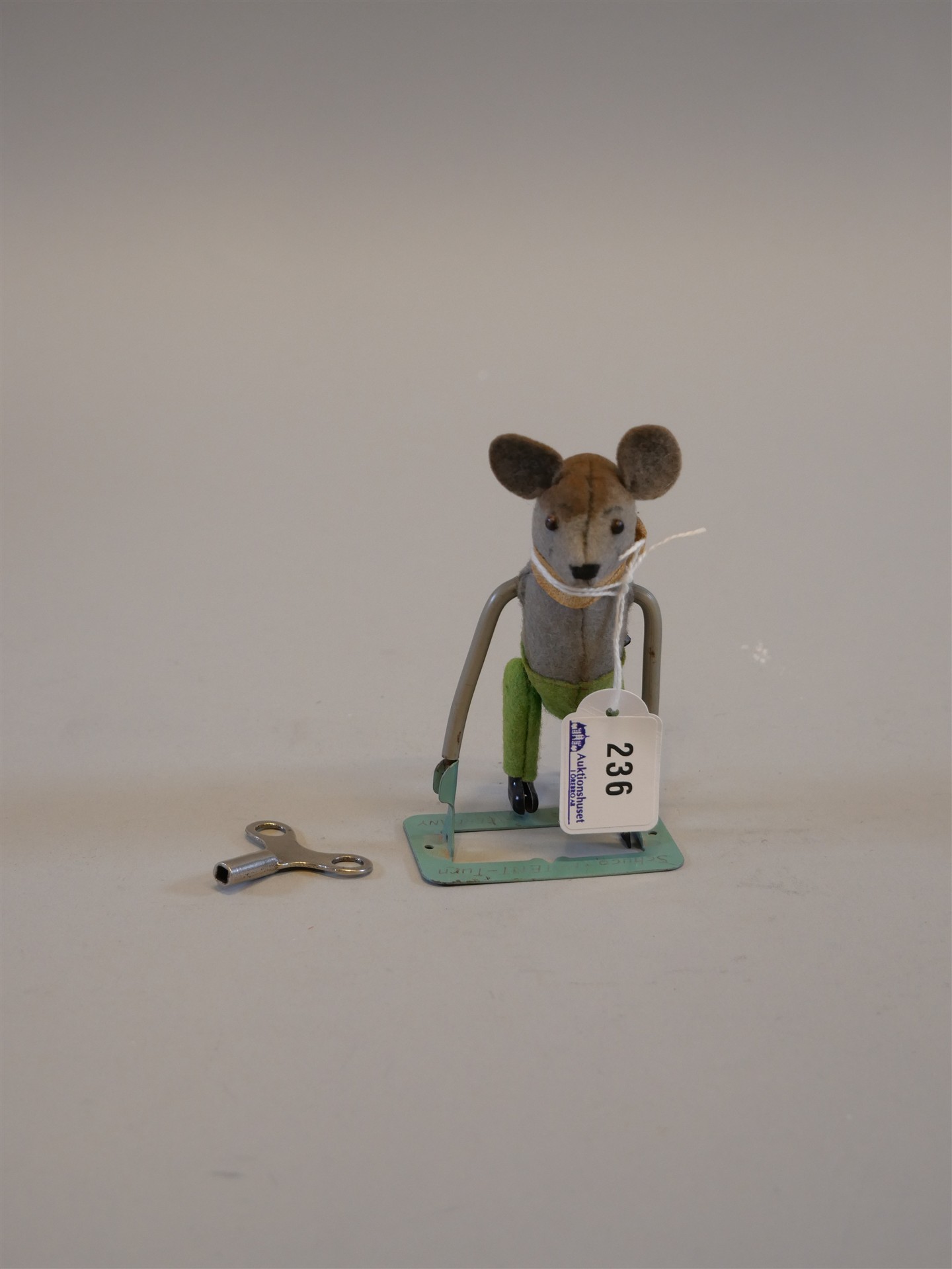 Auktion: 572 Objekt: 236