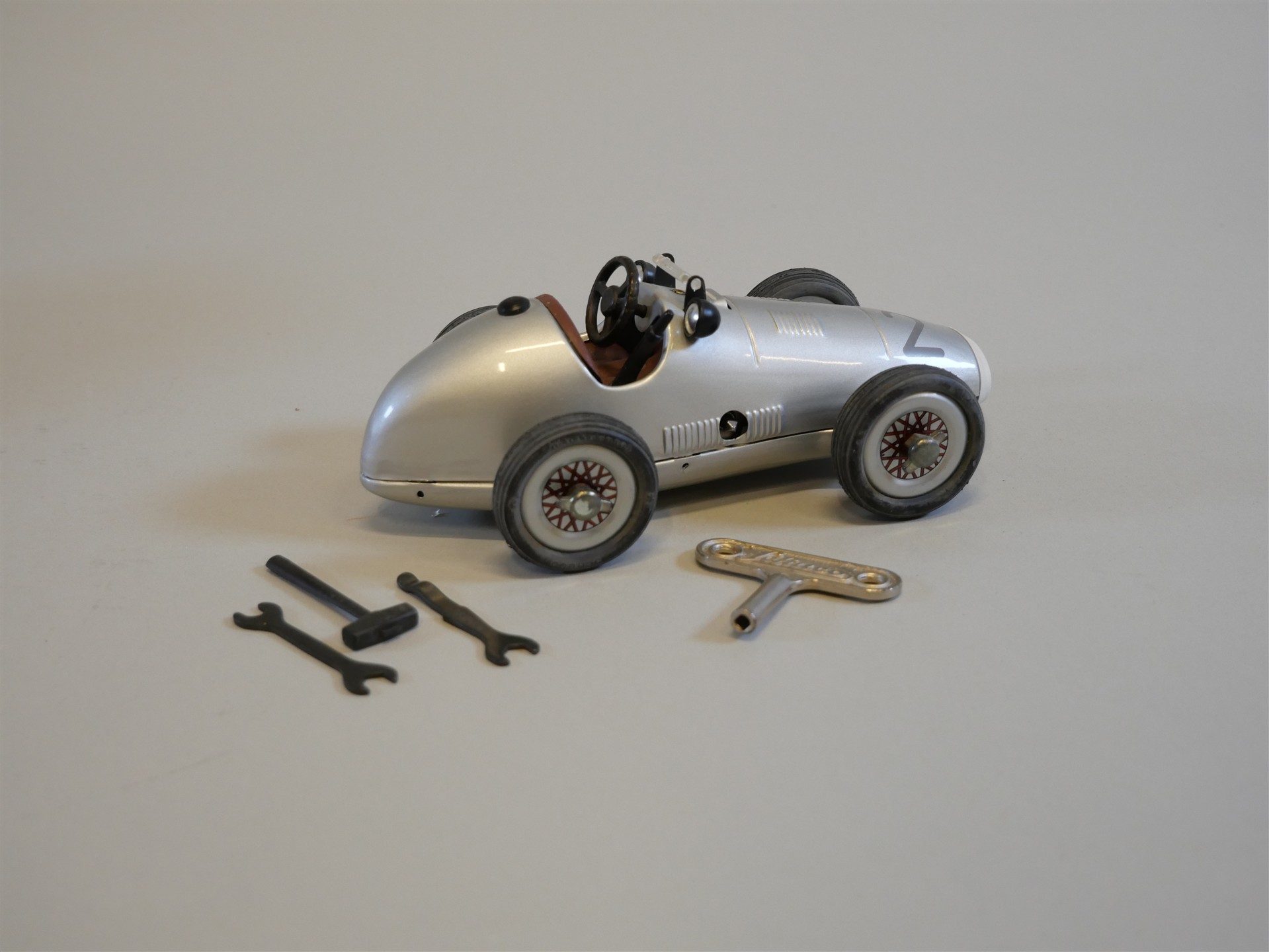 Auktion: 572 Objekt: 271