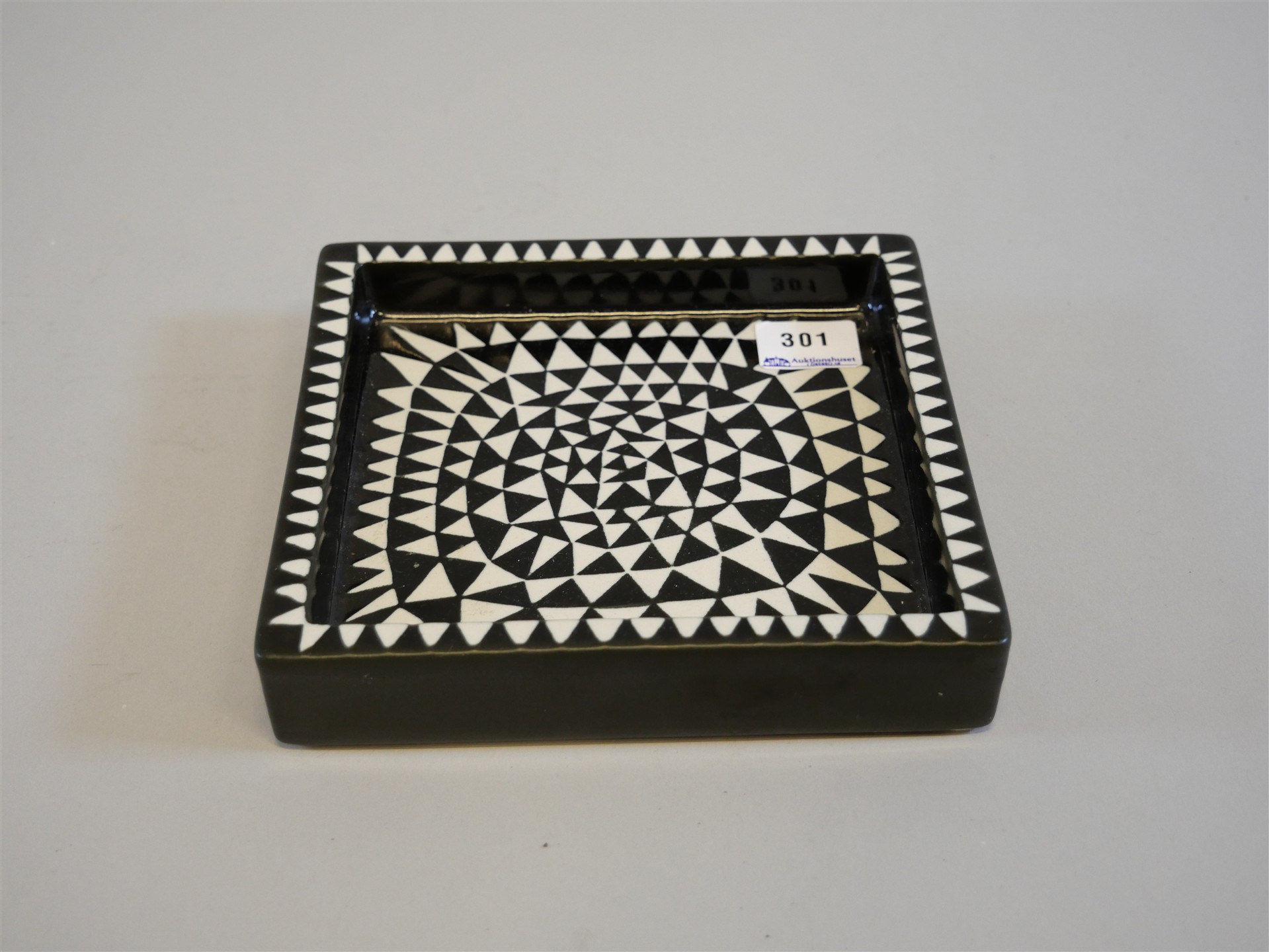 Auktion: 572 Objekt: 301